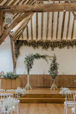 Wedding ceremony flowers