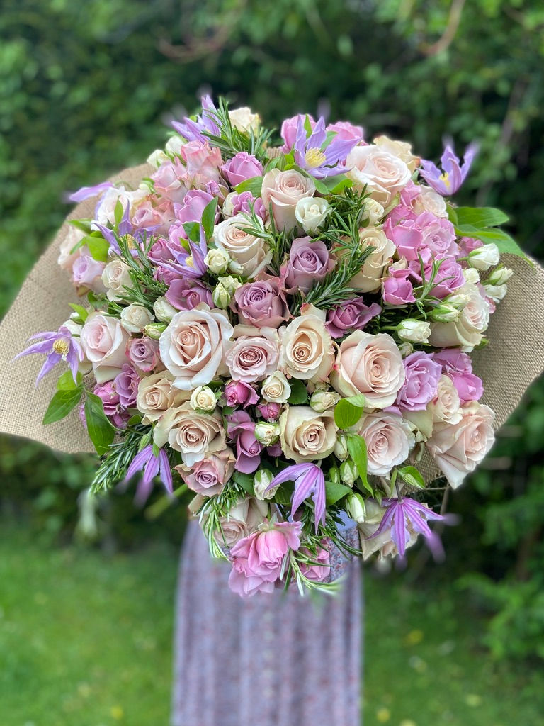 SEASONAL FLOWER DELIVERIES
