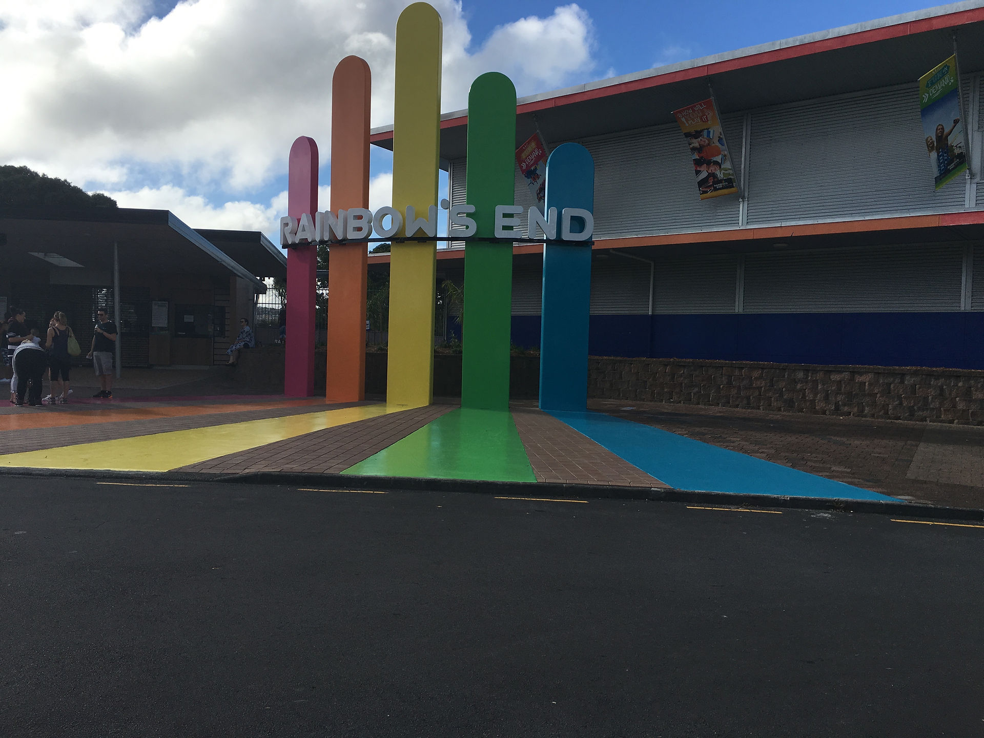 Rainbows End - Auckland