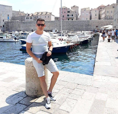 39442173_2269190839776230_40788849959622