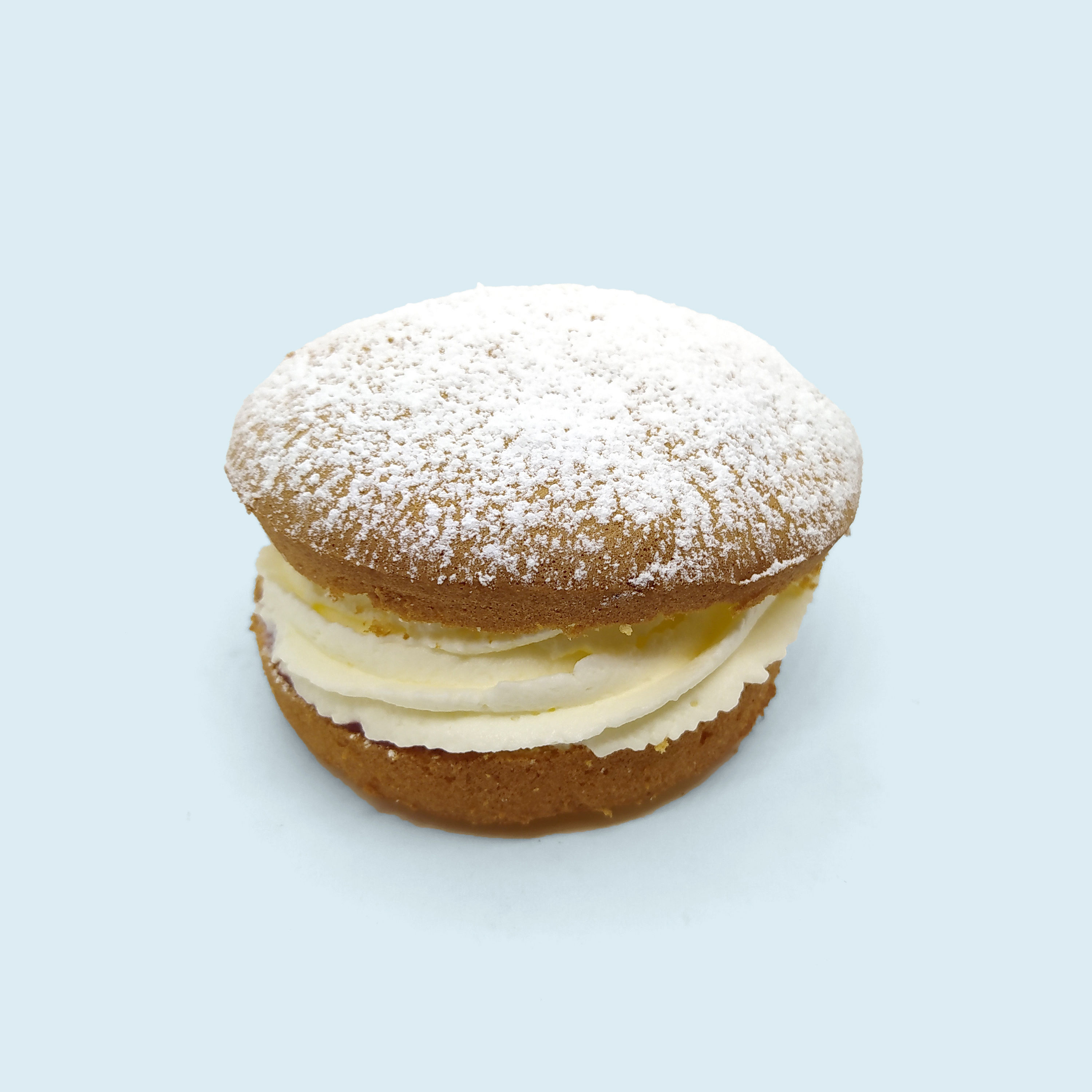 VICTORIA SPONGE CAKE (MEDIUM)