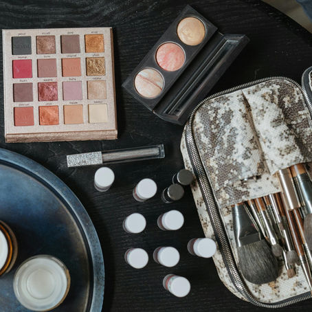 Flawless Faces: Mastering the Art of Makeup with Essential Tips and Tricks