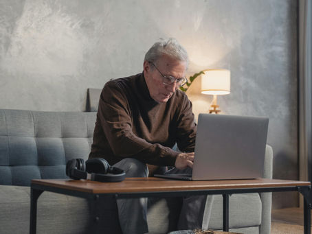 Unlocking Opportunities: Digital Marketing Jobs for Seniors – Embrace the Future of Work!