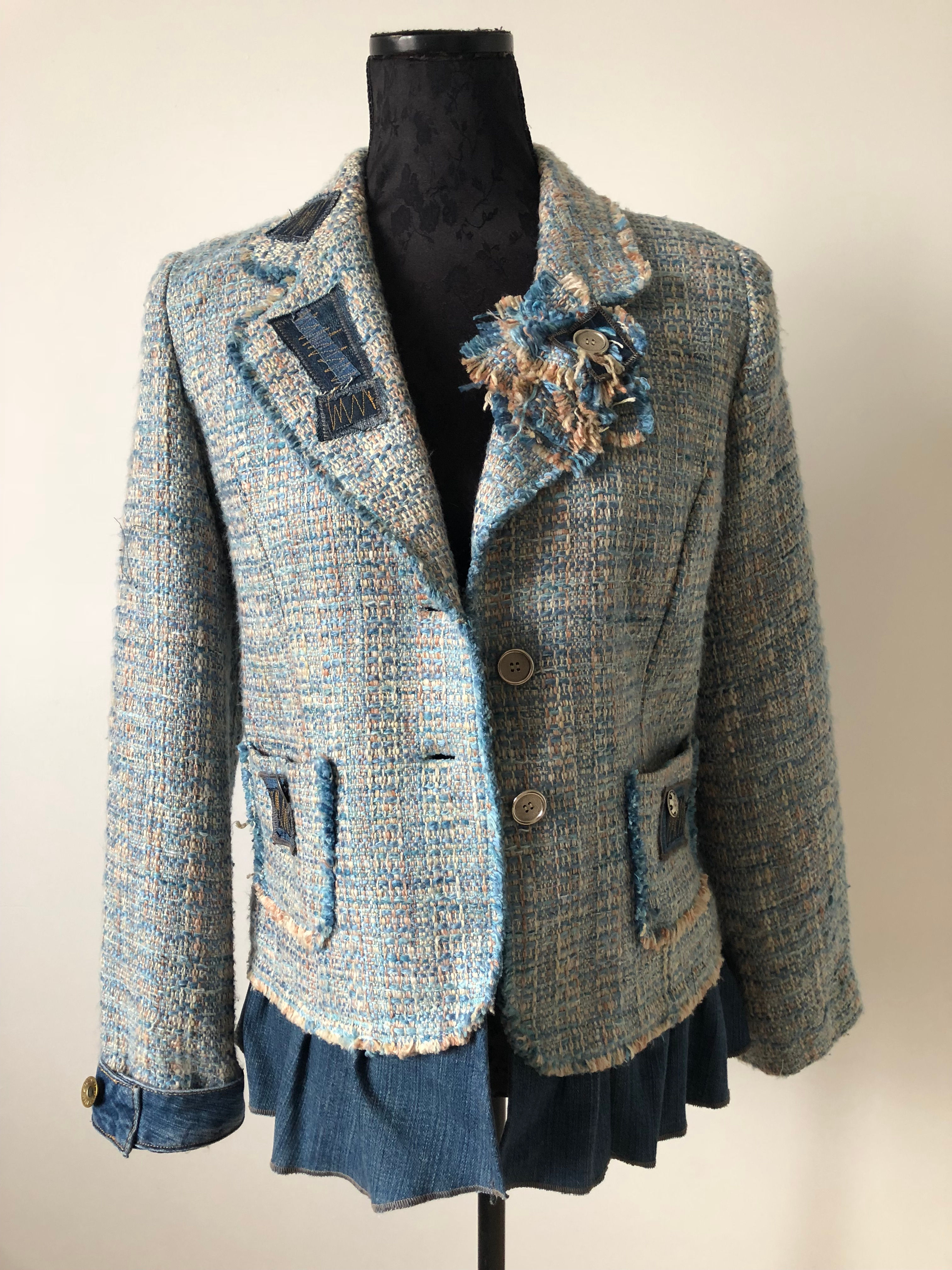 Veste bleu moucheté et jean. Unique handmade clothing