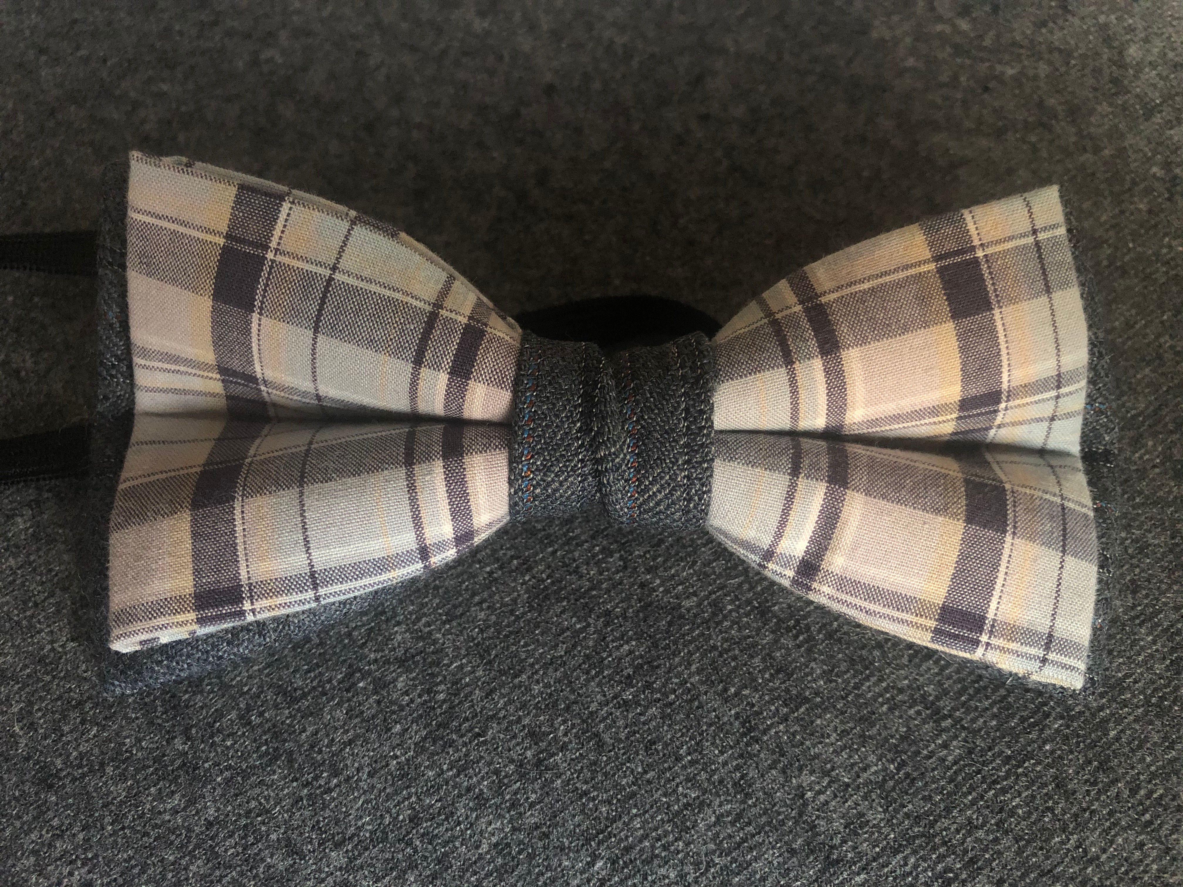 Nœud papillon upcycling pour adulte taille unique