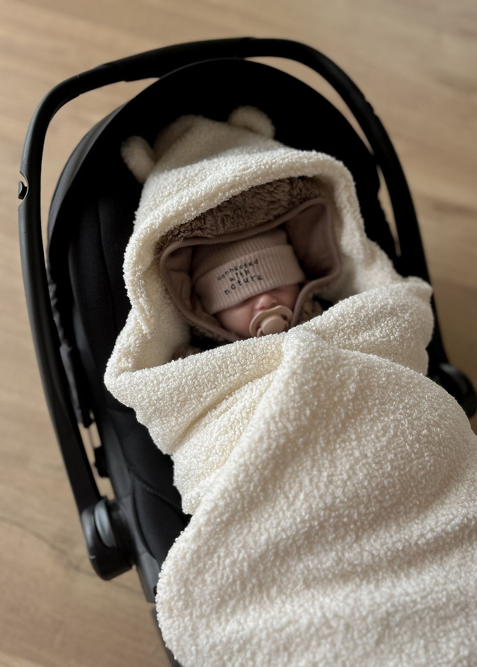 Thumbnail: Bouclé Car Seat Blanket with Hood- Off White
