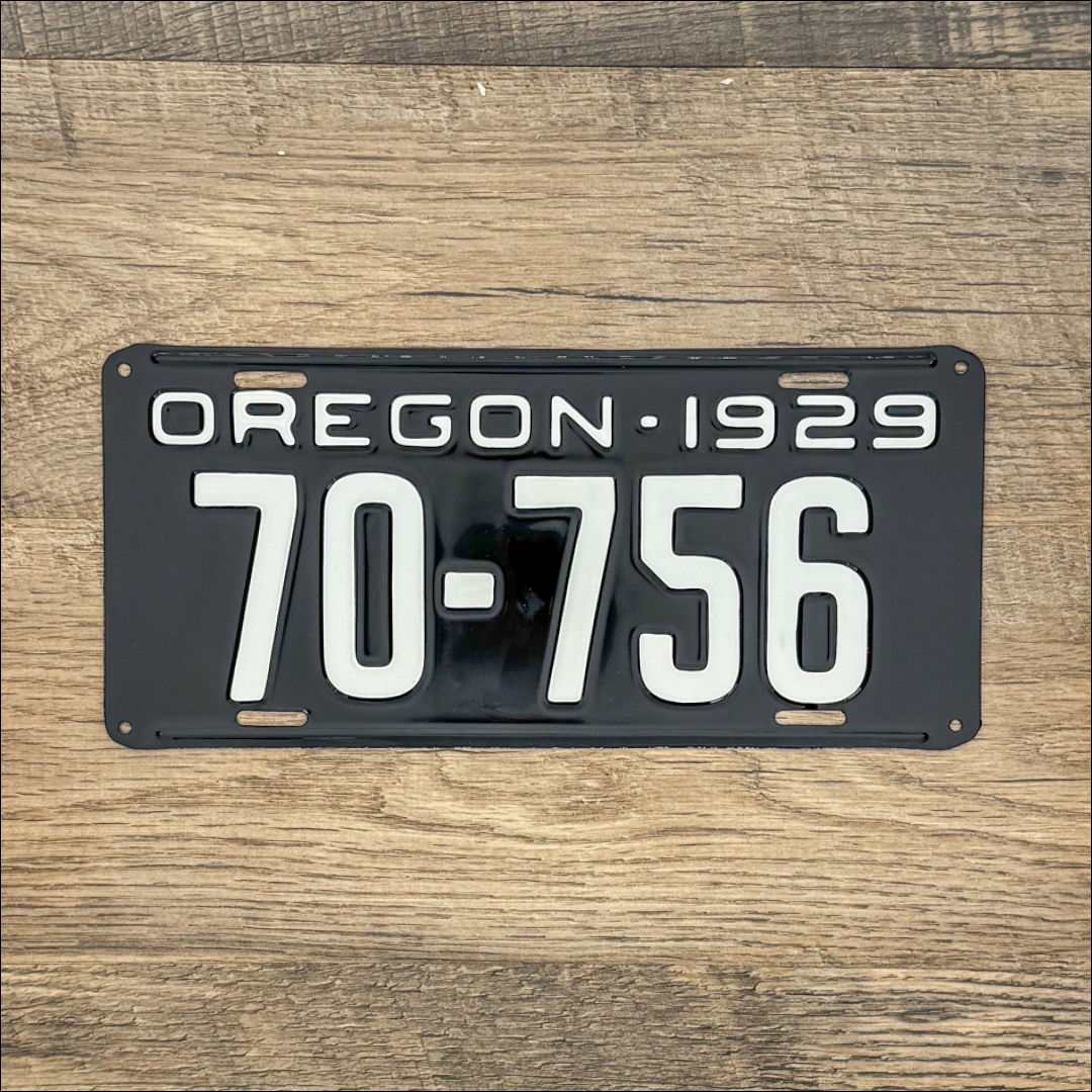 A restored Oregon 1929 license plate.