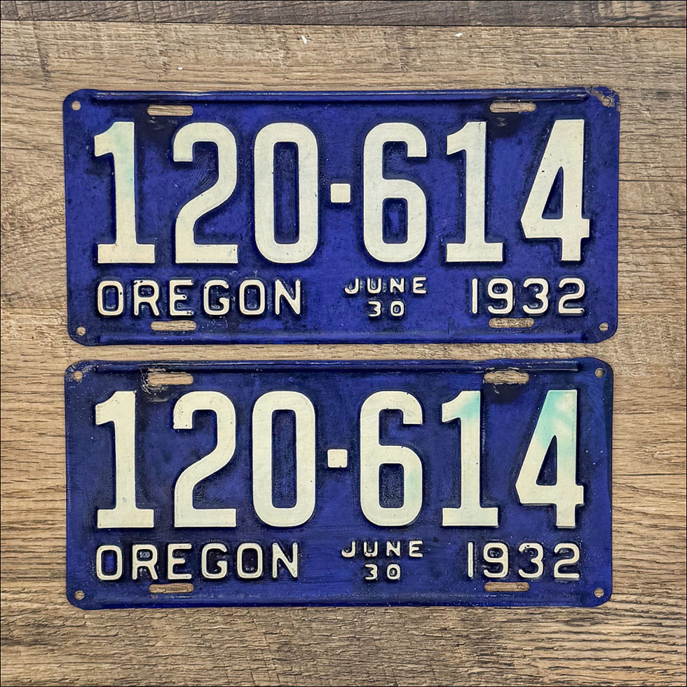 An original pair of Oregon 1932 license plates.