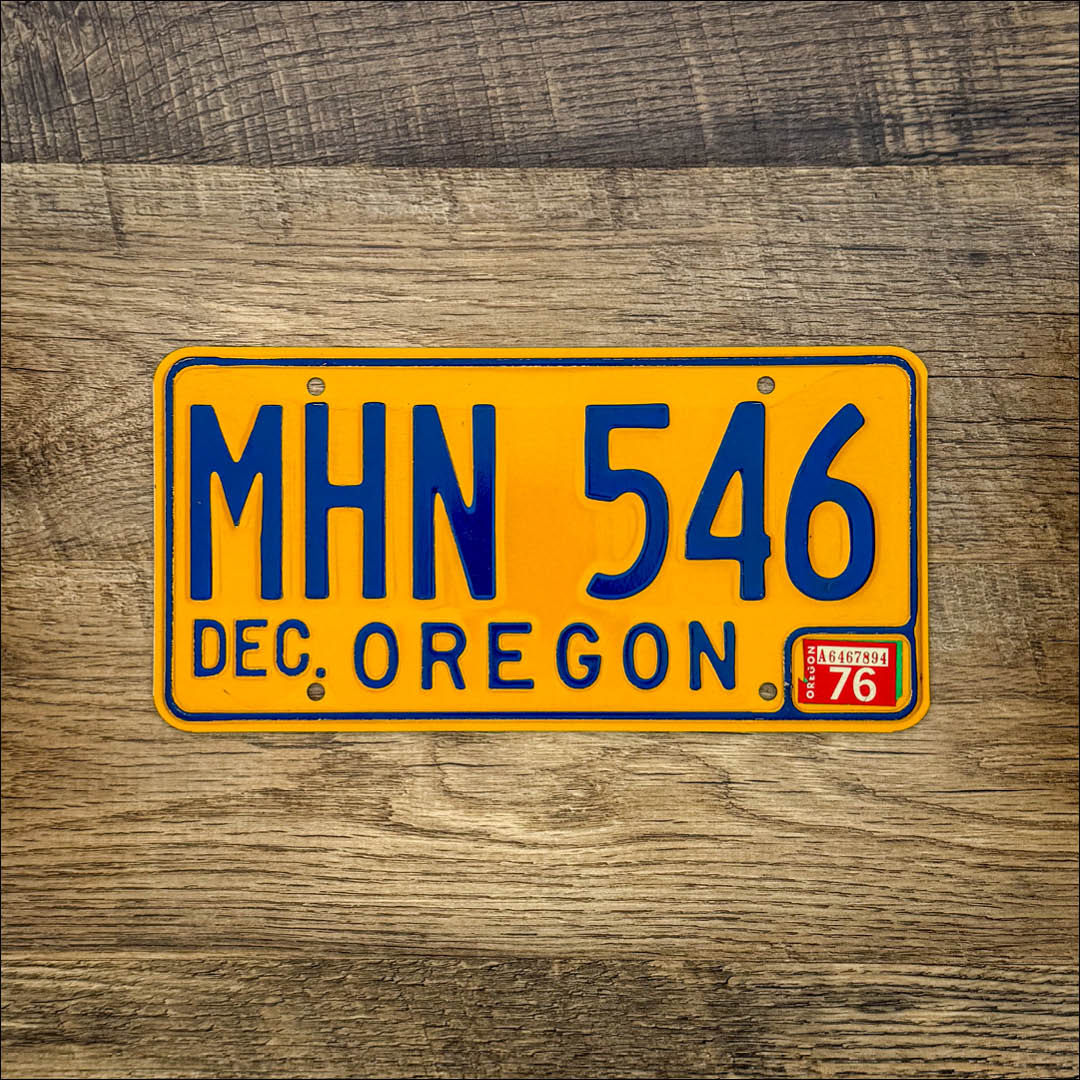 Original Oregon 1974-86 License Plate - MHN 546