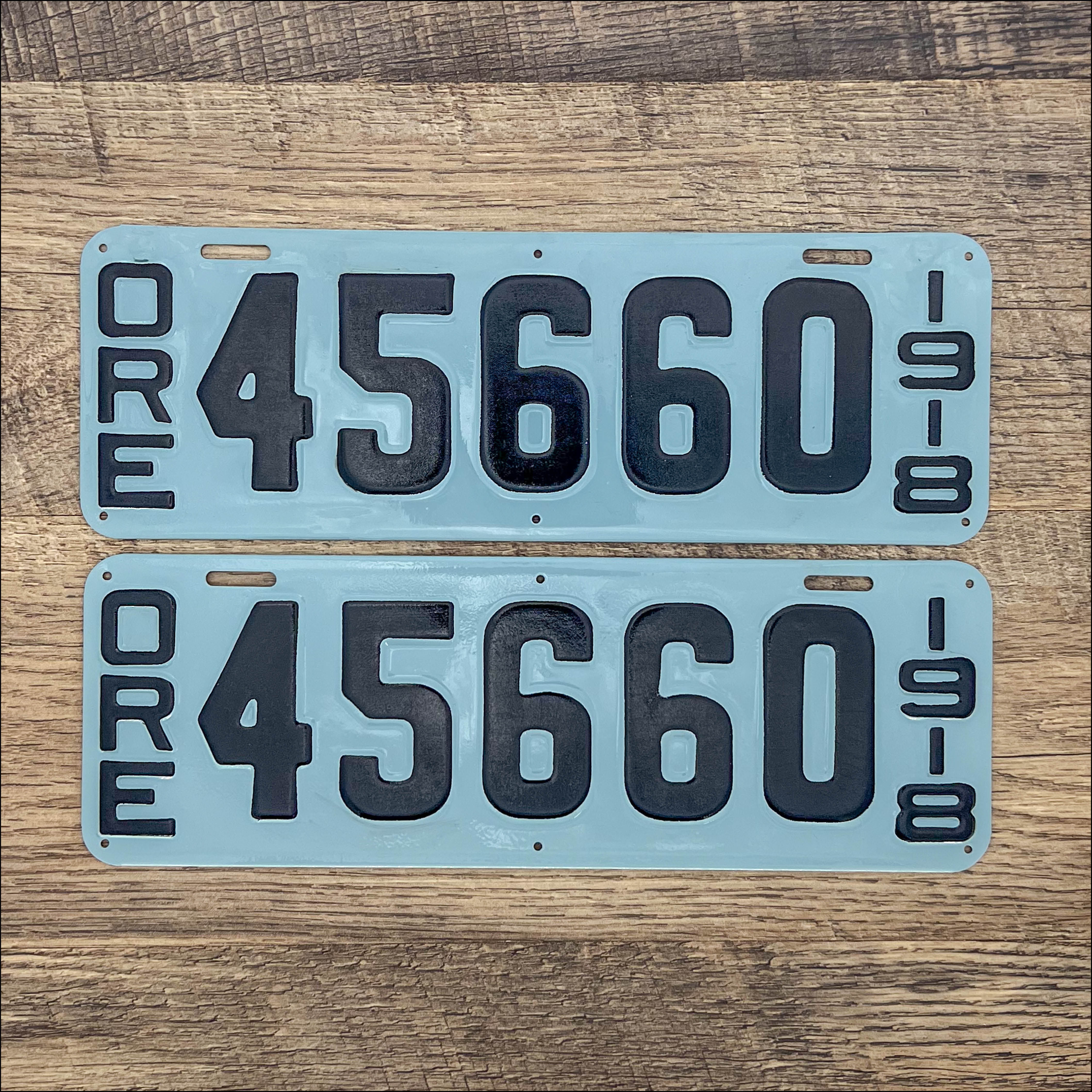Restored Oregon 1918 License Plates - 45660