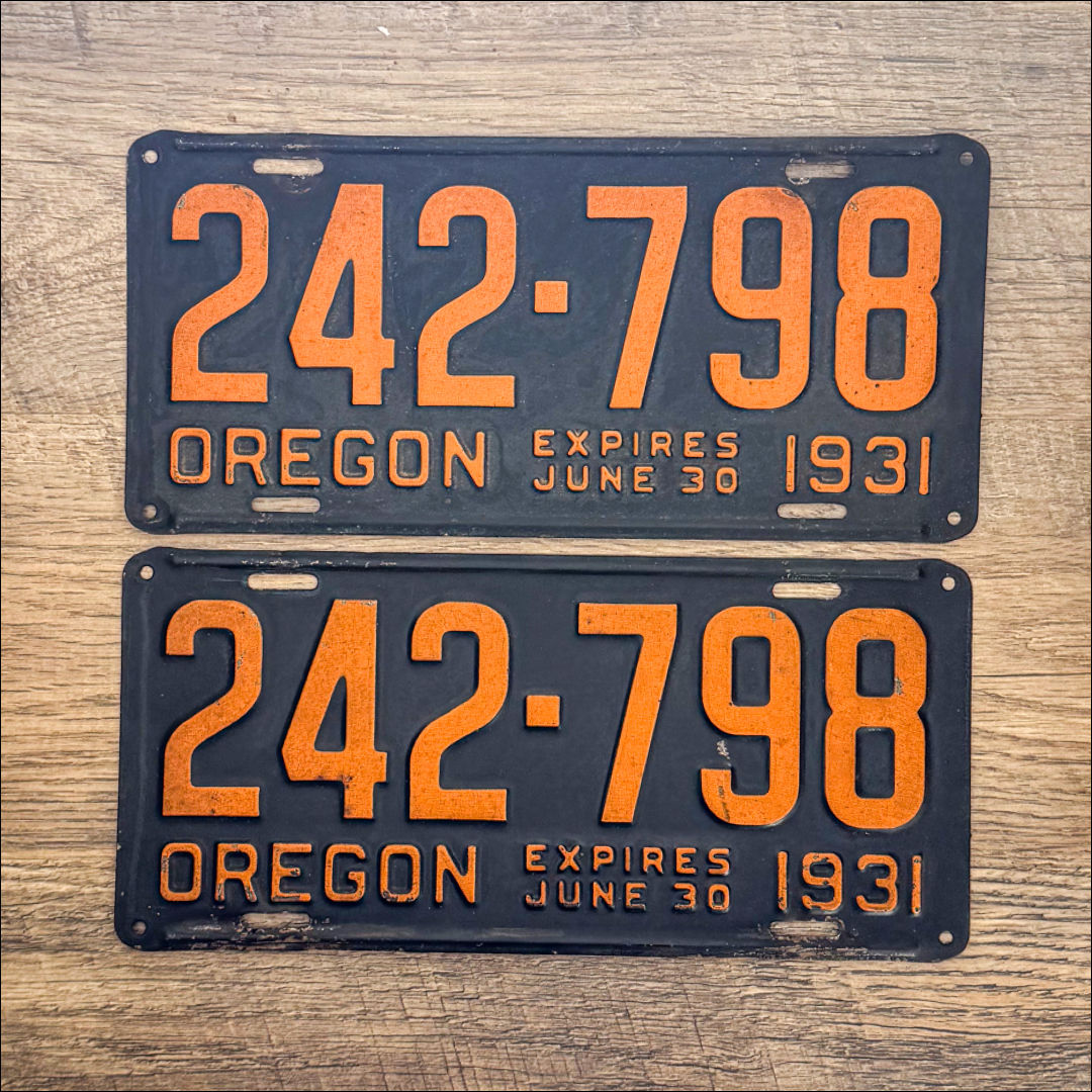 An original pair of Oregon 1931 license plates.
