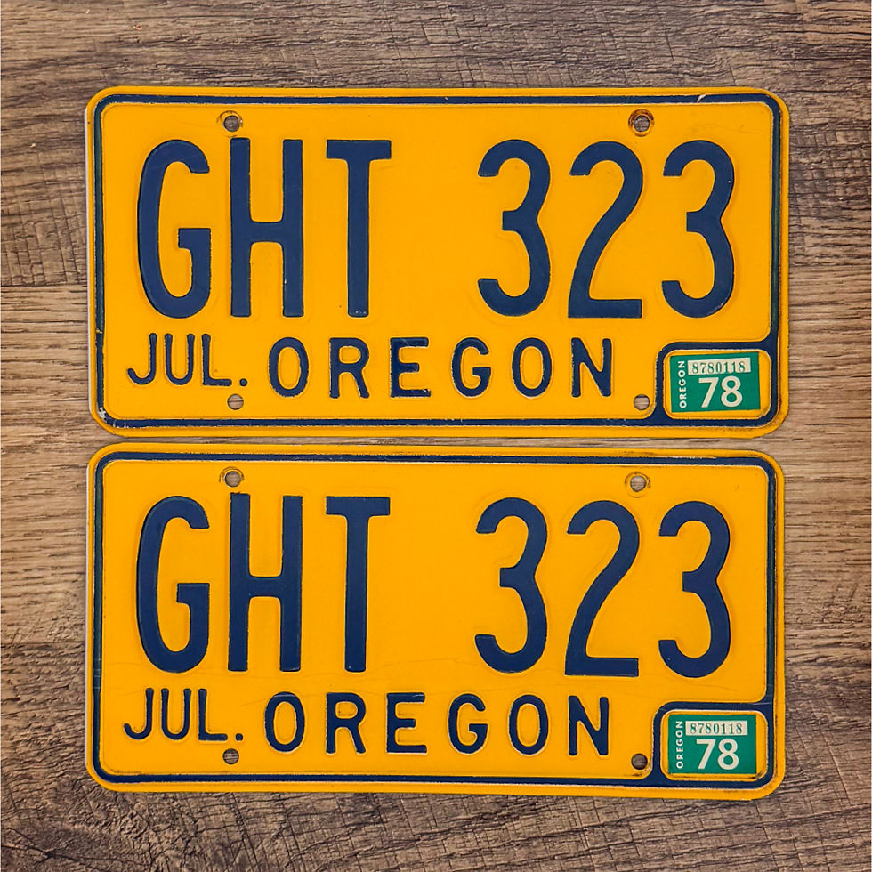 An original pair of Oregon 1974-86 license plates.