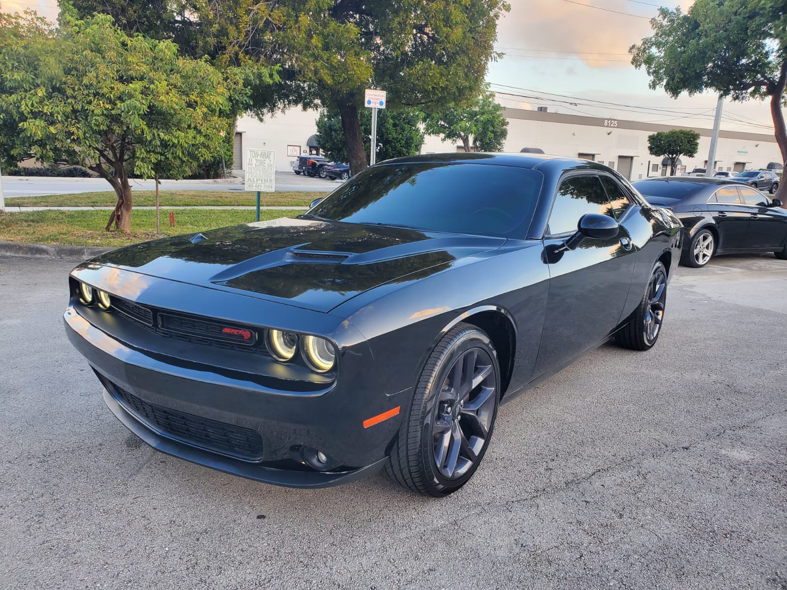 2020 Dodge Challenger SXT's photo