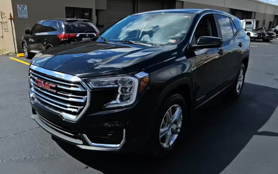 2022 GMC Terrain SLE's photo