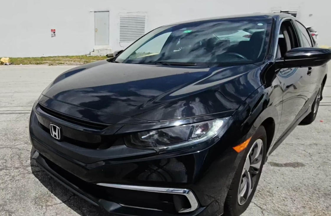 2021 Honda Civic LX's photo