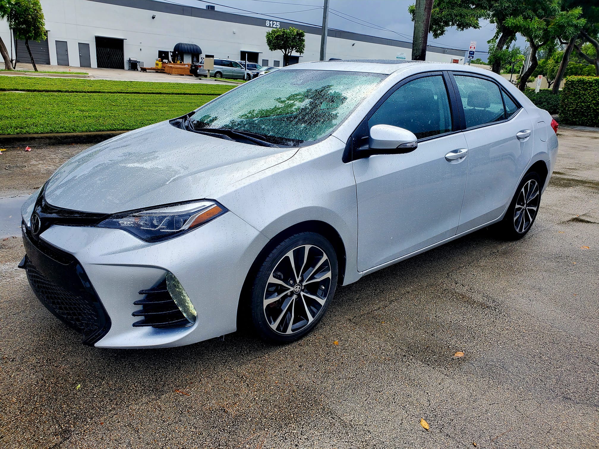 2017 Toyota Corolla XSE's photo
