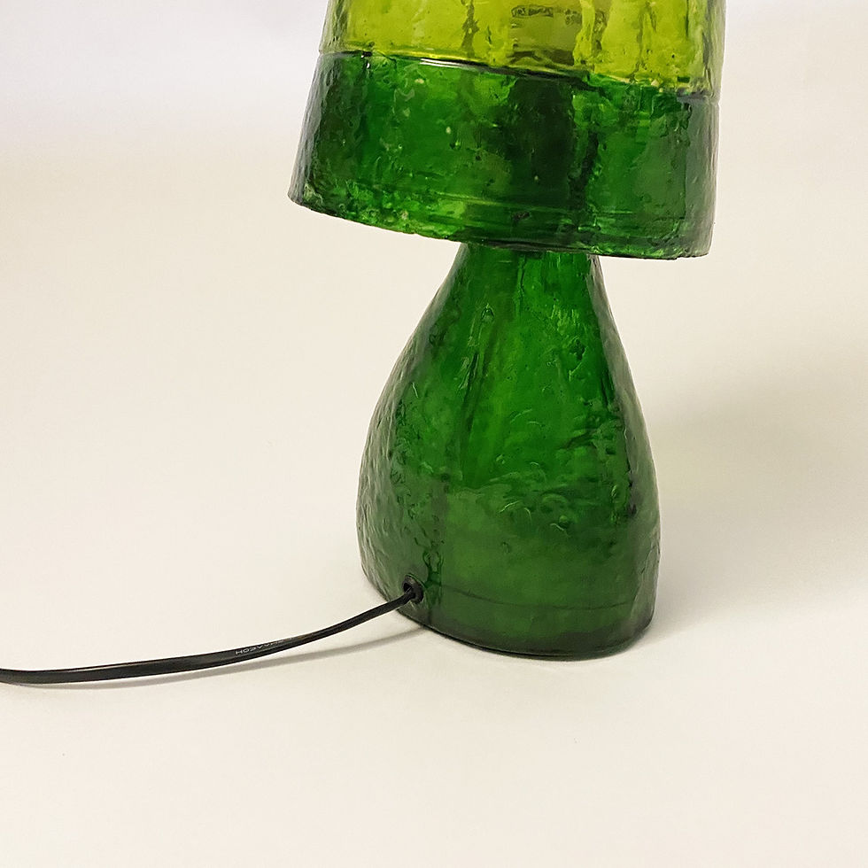 Miniature : Lampe en résine translucide dans le goût de Gaetano Pesce, années 90.