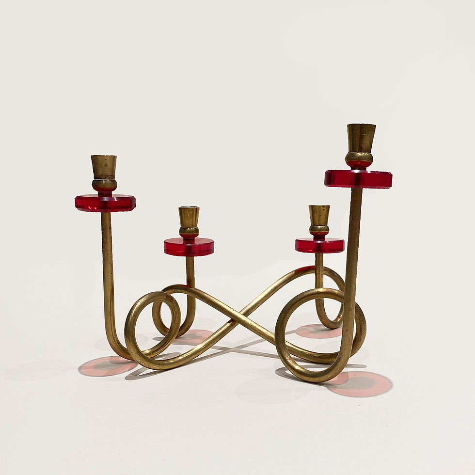Miniature : Paires de bougeoirs scandivave, en laiton, des années 1960.