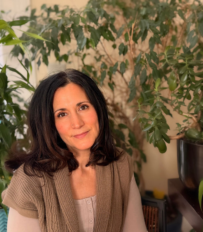 Audra Bio pic (1)_edited.jpg