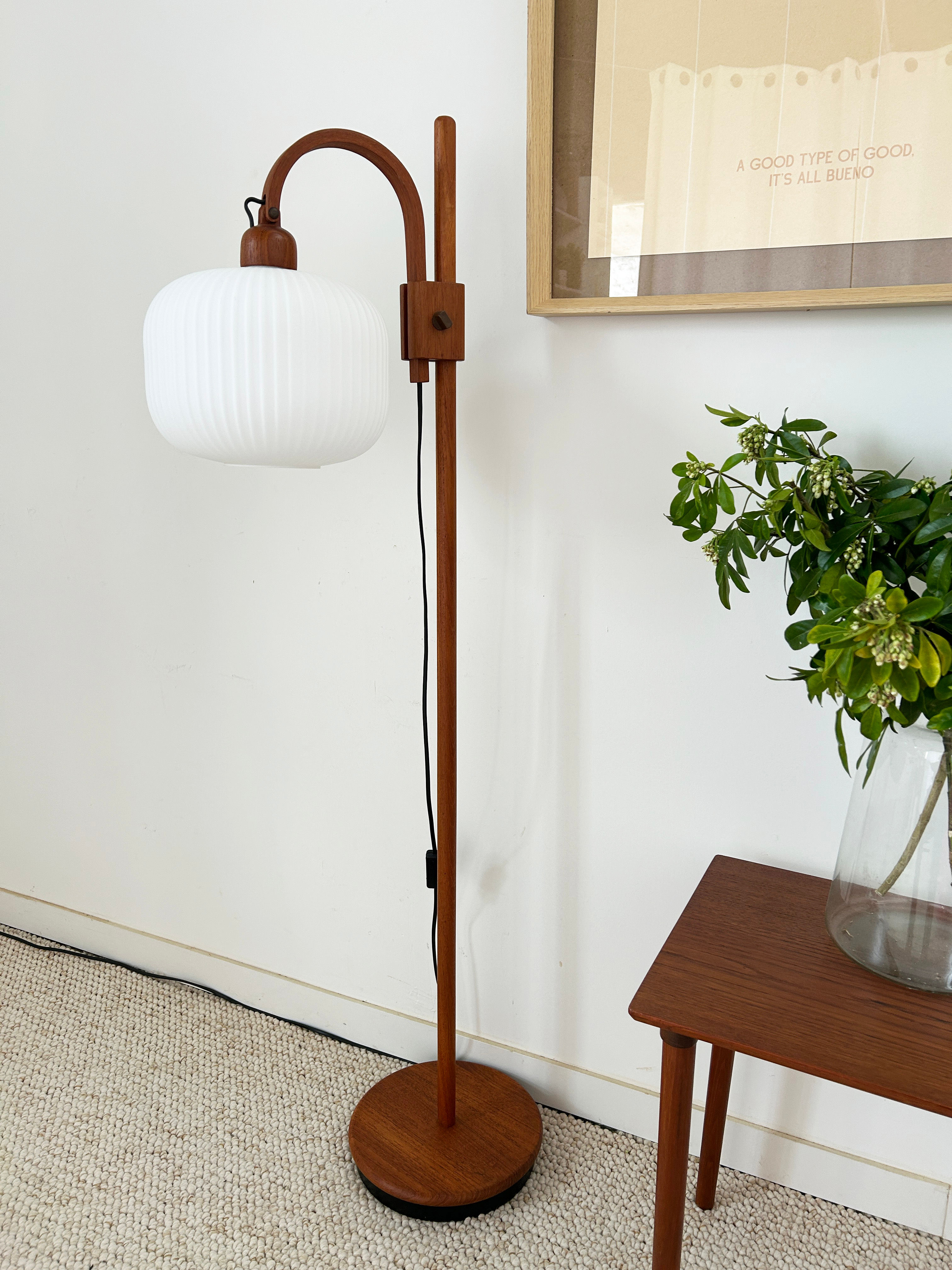 Lampadaire danois en teck de Domus 70's