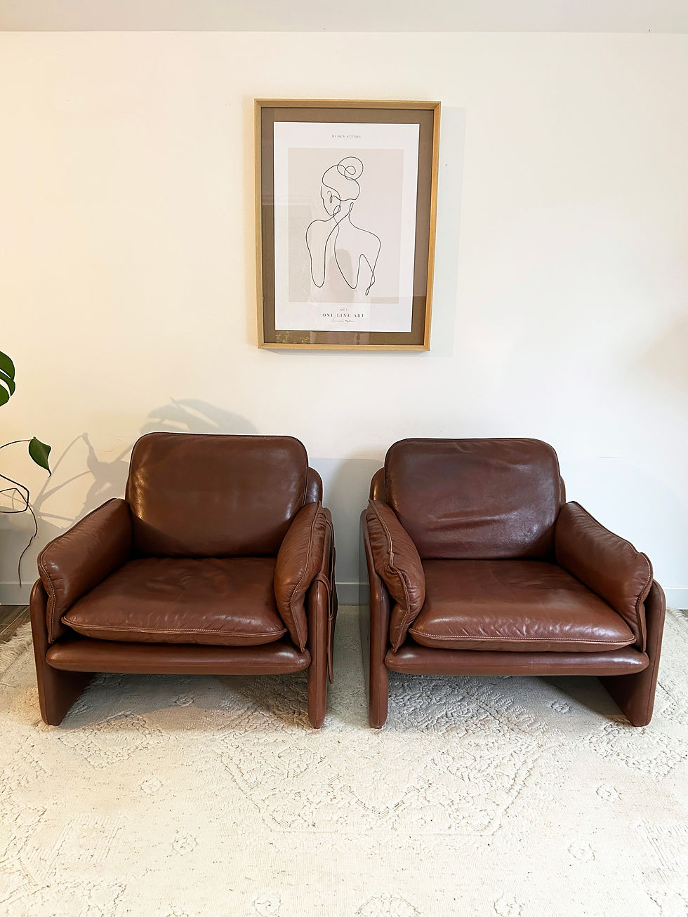 Paire de fauteuils De Sede en cuir chocolat 60'