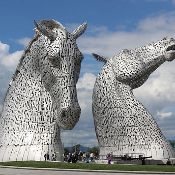 The_Kelpies_at_The_Helix_in_Falkirk,_Scotland,_June_2014.jpg
