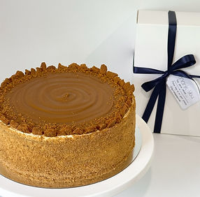 caramel-crunch-honey-cake-sydney-butterbeebaker-biscoff-honey-cake