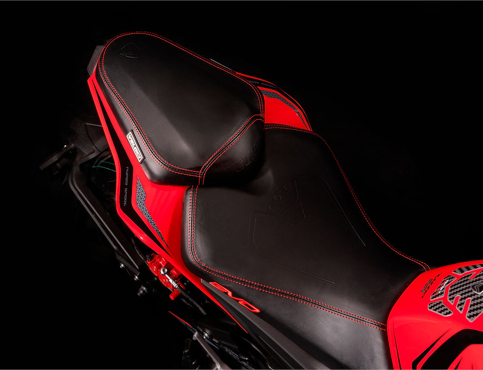 11 Razzer 330 D3.jpg