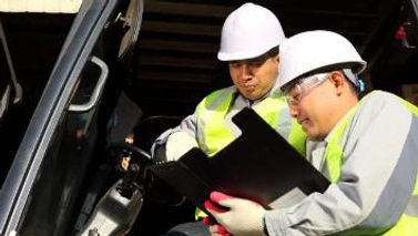 Forklift-Training-Refresher