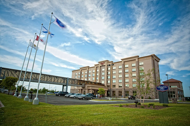 Hampton_Inn_Sydney_Exterior.jpeg
