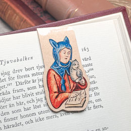 Medieval Cat lover
art: 008-03