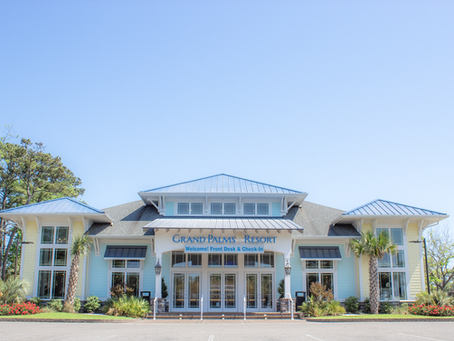 Why Stay at Grand Palms Resort