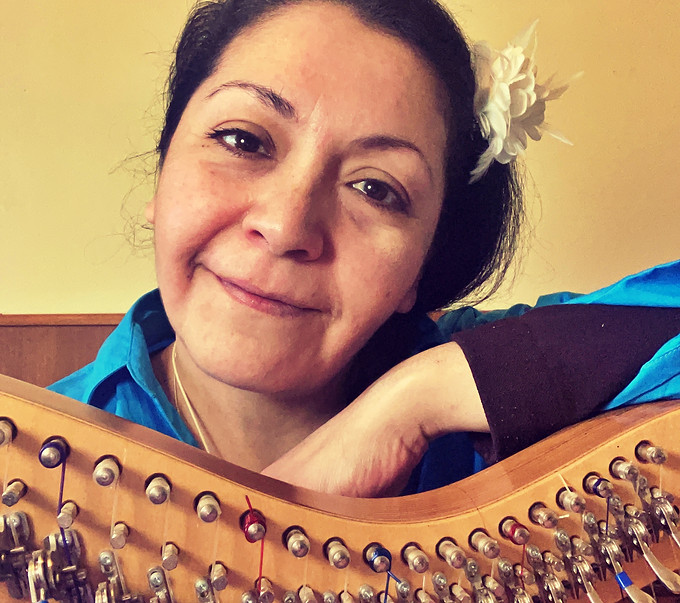 Maria-Soledad harpe.JPG