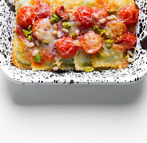 Kitokia lazanija: apkepti sluoksniuoti ravioliai (Receptas)