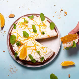 ŠLAPIAS MORKŲ PYRAGAS SU MASKARPONĖS KREMU (Receptas)