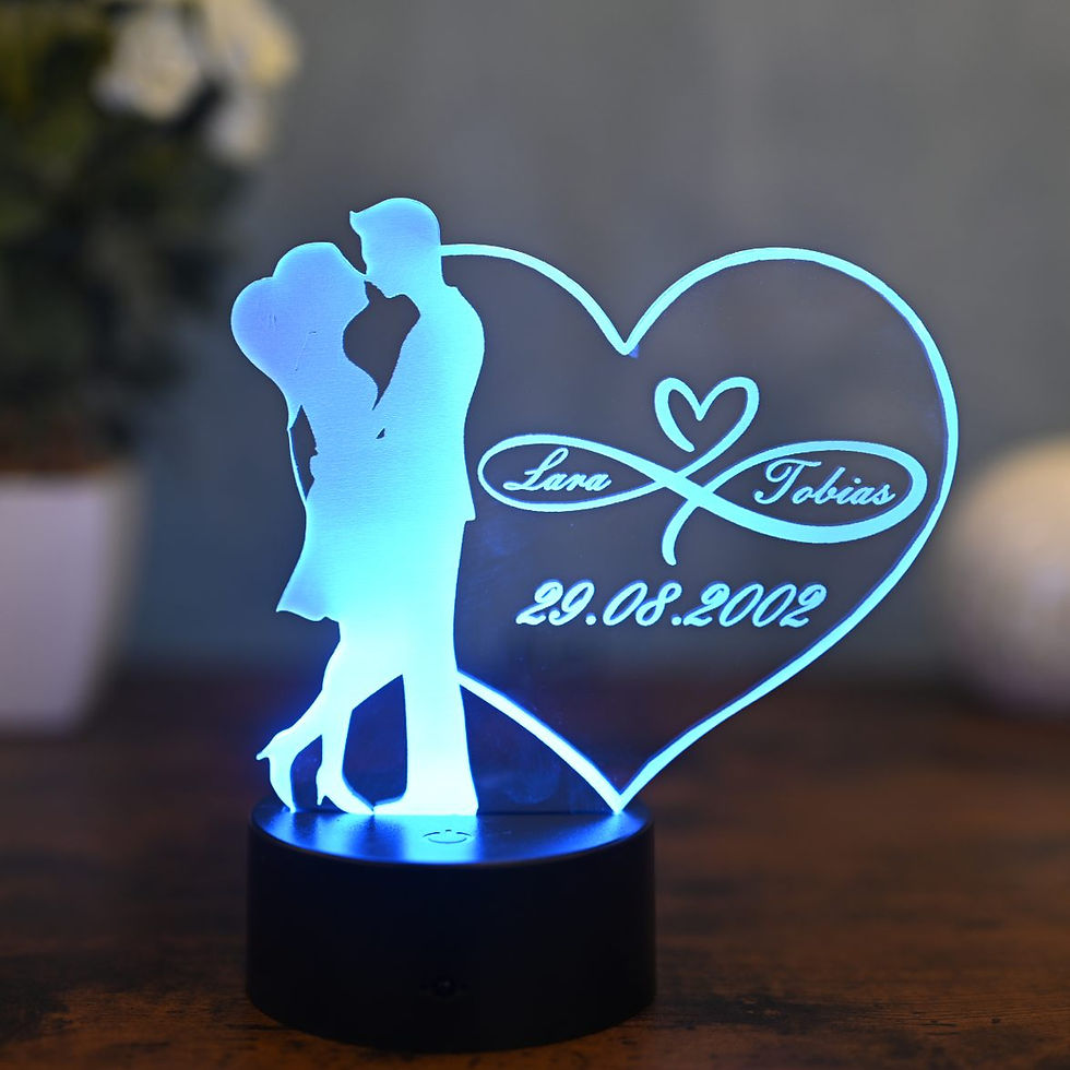 Miniaturbild: Personalisierte LED Lampe mit dem Design Liebespaar, Jahrestag von SpecialLampDesign