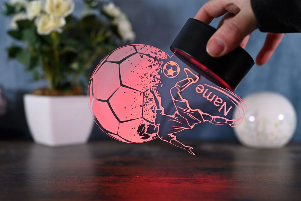 Miniaturbild: Personalisierte Fußball LED-Lampe – Perfekte Beleuchtung für kleine Fußballfans