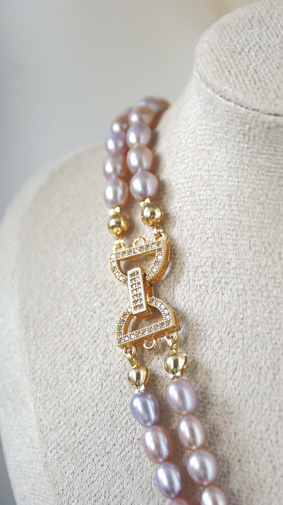Thumbnail: Lavender Silk Pearl Ensemble