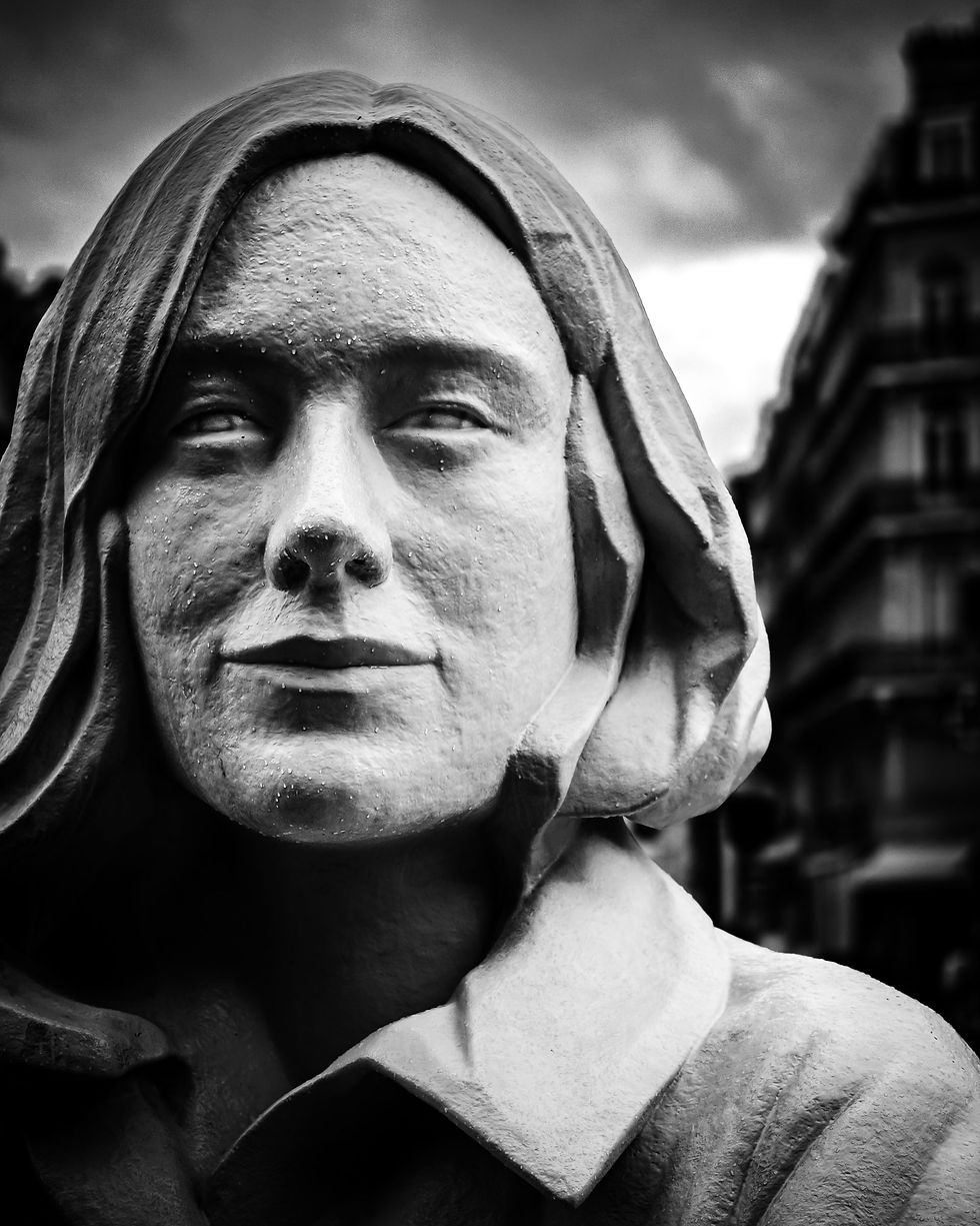 Romy de Xavier Veilhan - Gare de Lille Flandres