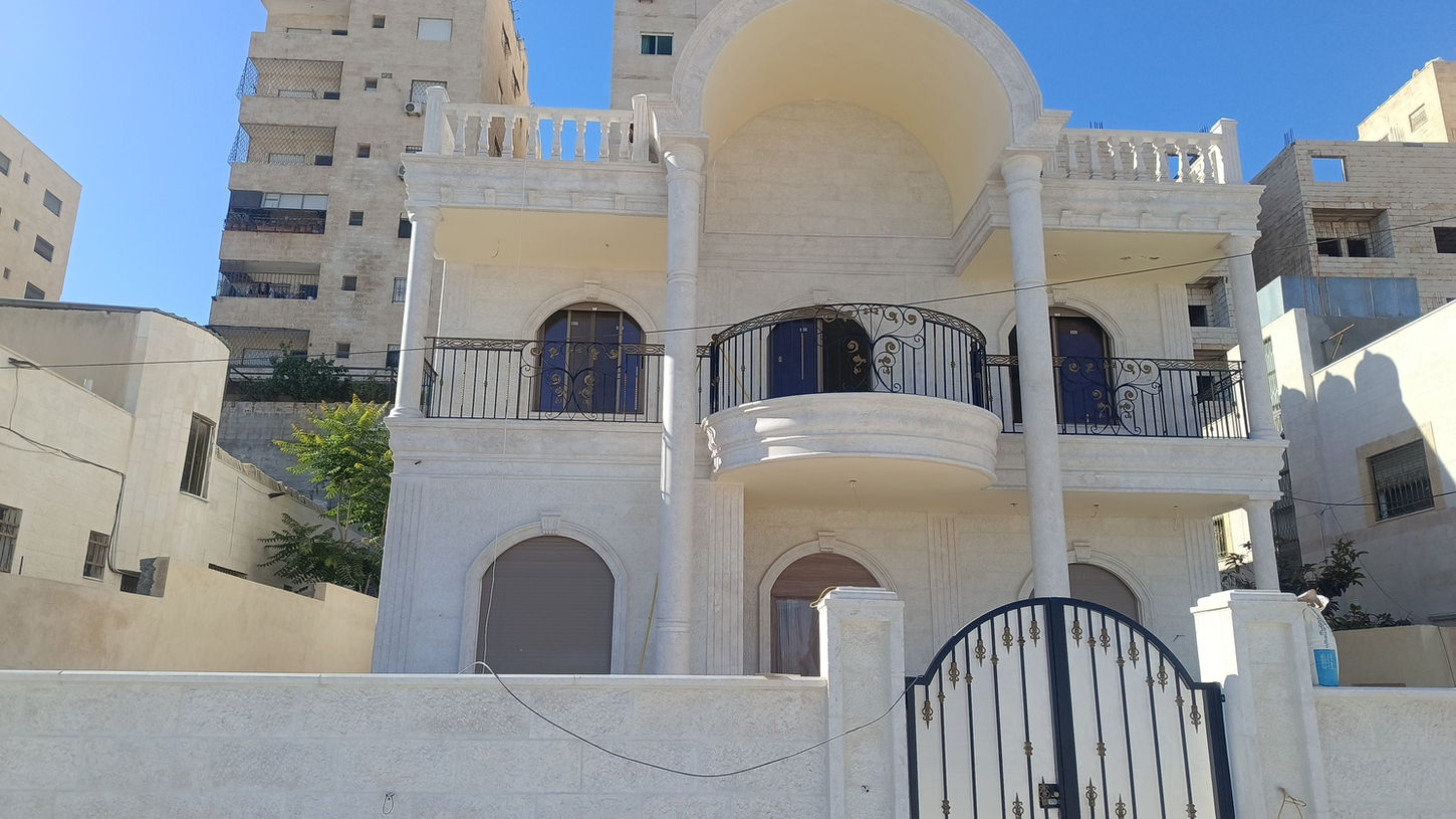 الحجر والطوب