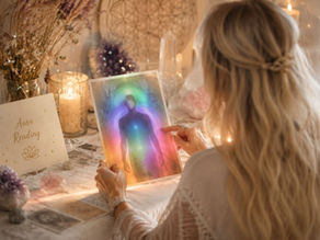 Engelmedium Kristallgöttin beim Aura lesen - Aura Reading mit Foto macht die Aura Farben einer Person sichtbar