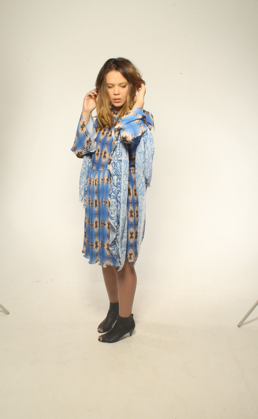 Miniatura: Blue Hands - to dear Madonna