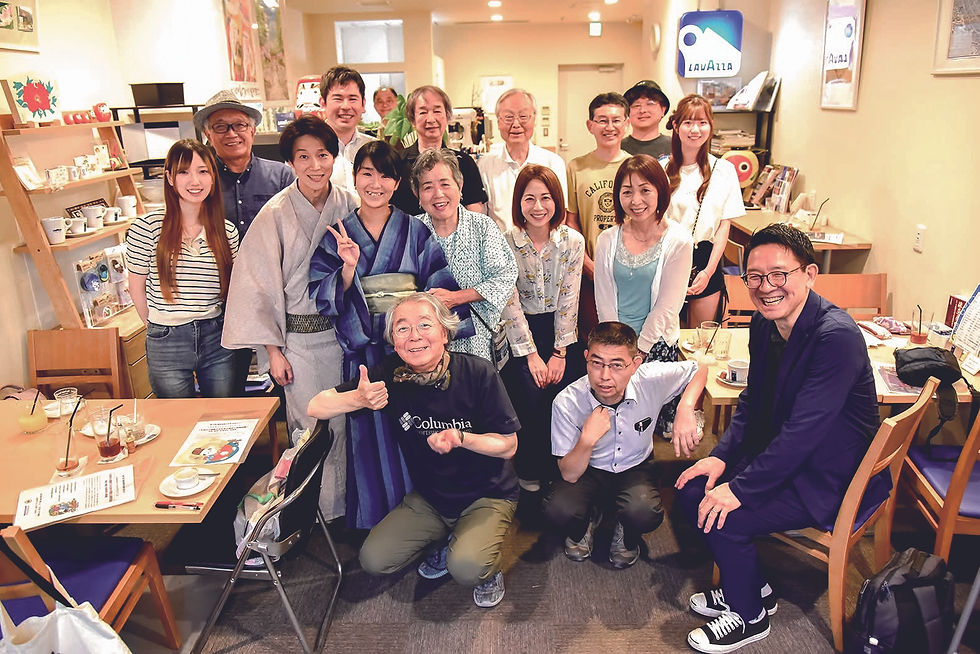 講演講師(手前) と、ヒーローにする会