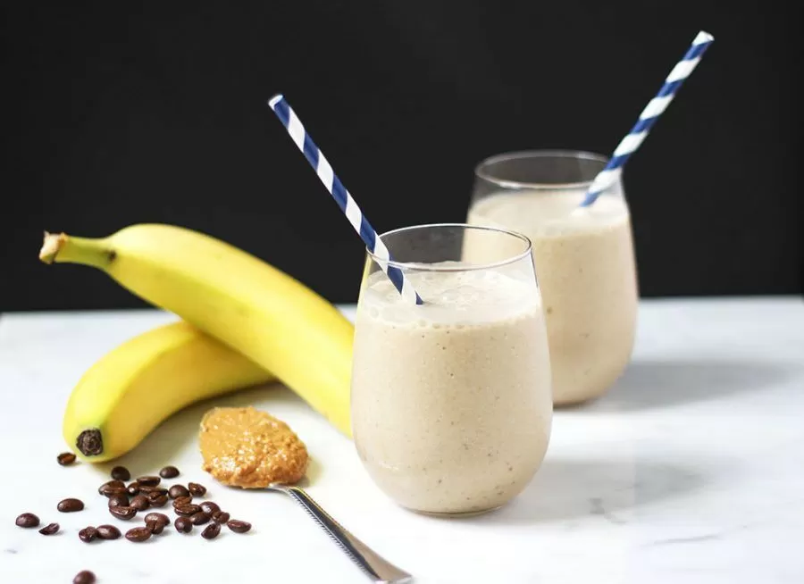 banana-coffee-shake1-900x654.webp