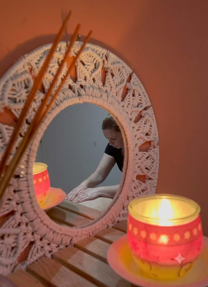 Tiphanie Martin qui pratique le massage bien-être.