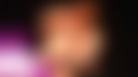 Las fotos hot de Miriam Lanzoni: escenas lésbicas y desnudos