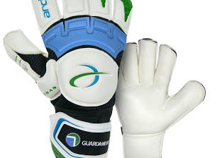 A Luva do blogoleiro chegou: Arcitor Keras Guarda-Metas