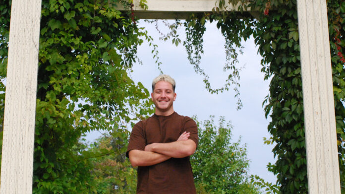 Writer: Cesar Camacho