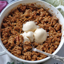 APPLE AND BLUEBERRY CRUMBLE