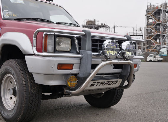 1992 Mitsubishi Strada R Dual Cab front view original two tone red